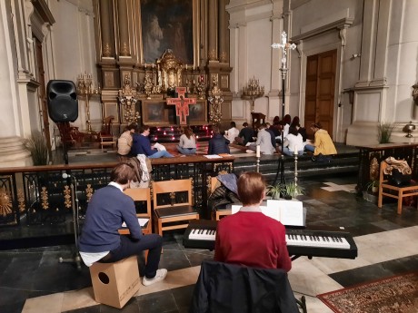 TaizetuesdayKerk.jpg